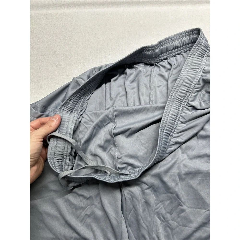 Under Armour Mens Gray HeatGear Running Shorts 2XL Loose Fit 1306443